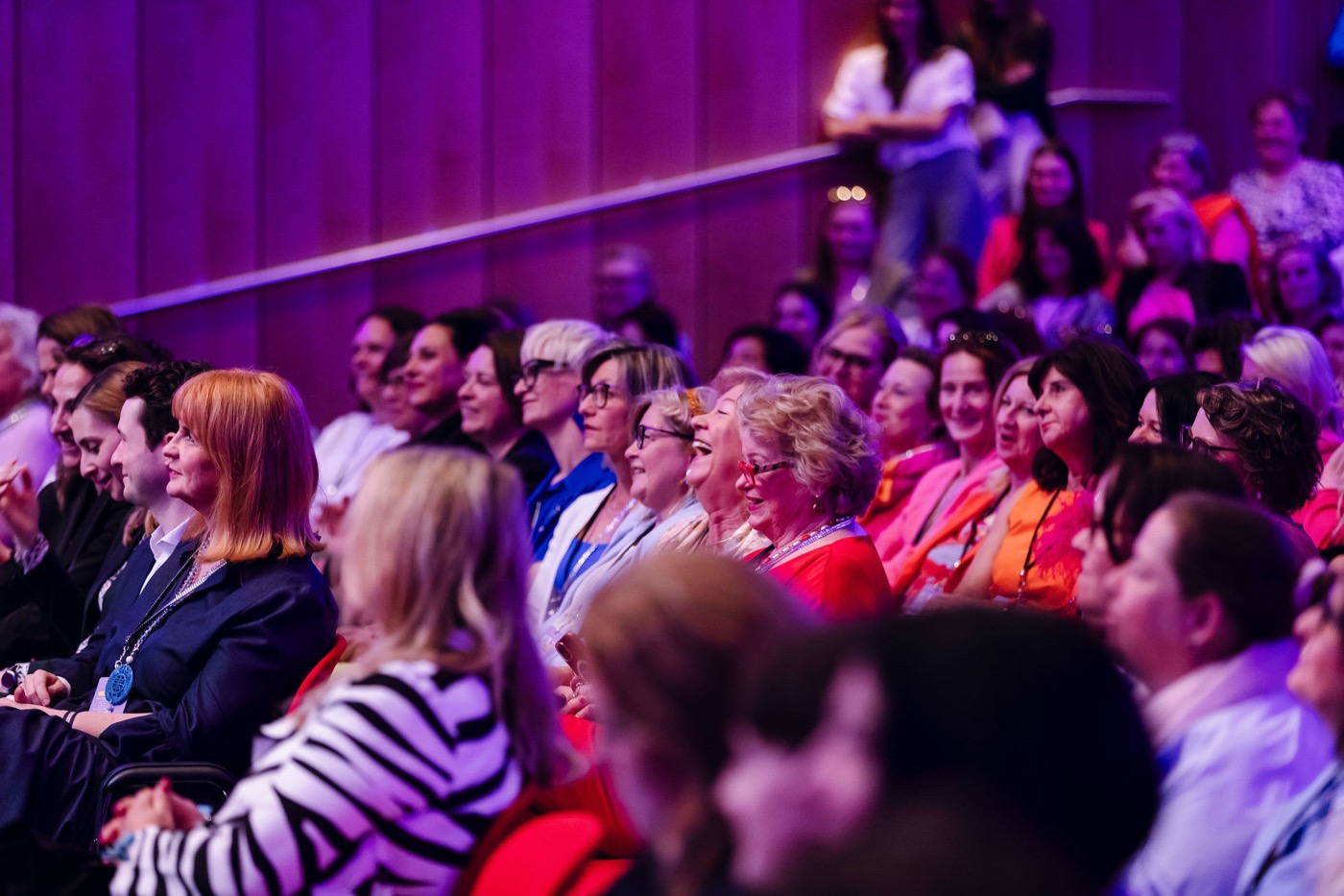 Publikum bei Finanz-Keynote von Christiane Holzinger